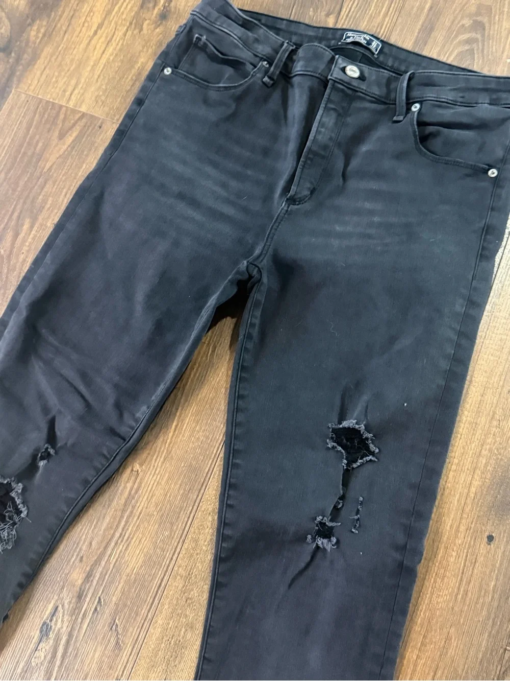 Abercrombie & Fitch Jeans Womens 31/12 Black Simone High Rise Ankle Distressed